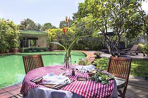 AMATAO Tropical Residence