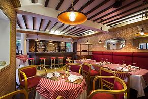 AMATAO Tropical Residence