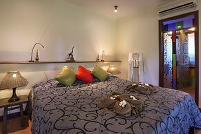 AMATAO Tropical Residence