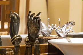 AMATAO Tropical Residence