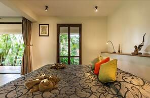 AMATAO Tropical Residence