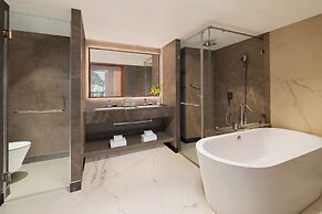 Vivanta Vijayawada, MG Road