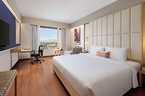 Vivanta Vijayawada, MG Road