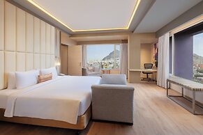 Vivanta Vijayawada, MG Road