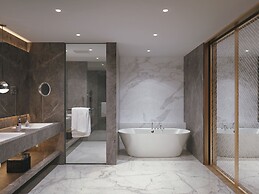 Vivanta Vijayawada, MG Road