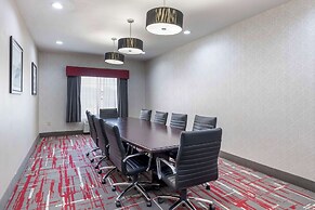 Best Western Plus Mansfield Inn & Suites