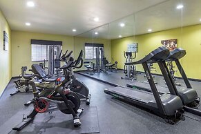 Best Western Plus Mansfield Inn & Suites