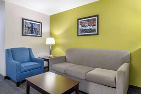 Best Western Plus Mansfield Inn & Suites