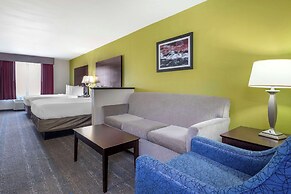 Best Western Plus Mansfield Inn & Suites