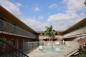 Chateau Inn and Suites