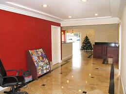 Chateau Inn and Suites