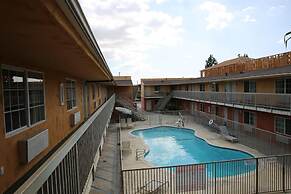 Chateau Inn and Suites