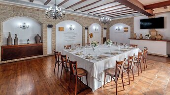 Senator Águilas Hotel