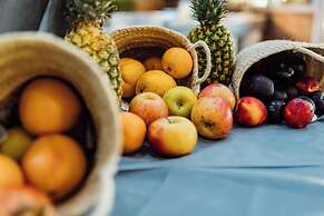 Senator Águilas Hotel