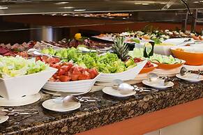 Senator Águilas Hotel