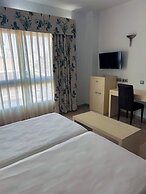 Senator Águilas Hotel