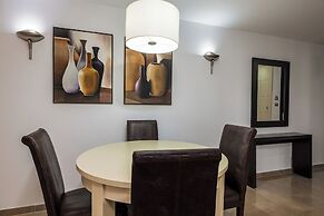 Senator Águilas Hotel