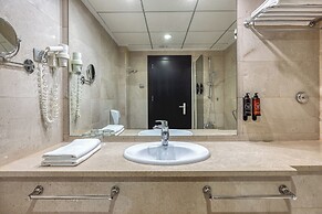 Senator Águilas Hotel