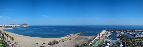 Senator Águilas Hotel