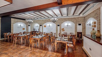 Senator Águilas Hotel