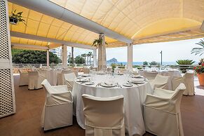 Senator Águilas Hotel