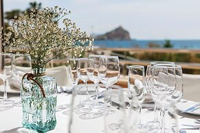 Senator Águilas Hotel