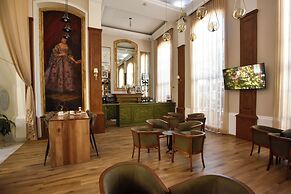 Plaza Camelinas Hotel