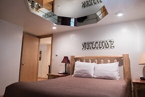 Glacier Basecamp Lodge