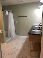 Glacier Basecamp Lodge