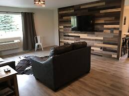 Glacier Basecamp Lodge