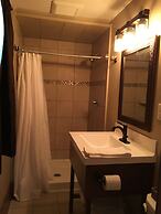 Glacier Basecamp Lodge