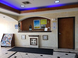 Days Inn & Suites by Wyndham Cleburne TX