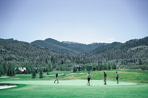 The Lodge at Bronze Buffalo Ranch