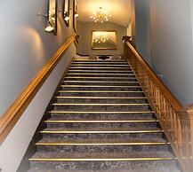 The Royal Victoria Hotel