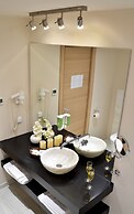 Capitolina City Chic Hotel
