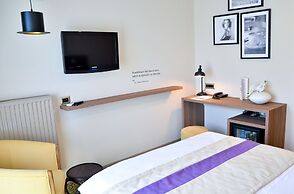 Capitolina City Chic Hotel