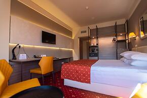 Best Western Plus Lido Hotel