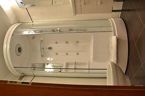 Best Western Plus Lido Hotel