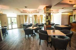 Best Western Plus Lido Hotel