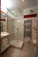 Best Western Plus Lido Hotel