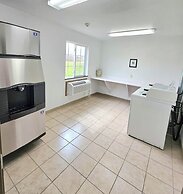Cobblestone Inn & Suites - Clintonville