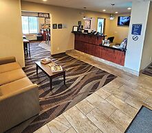 Cobblestone Inn & Suites - Clintonville