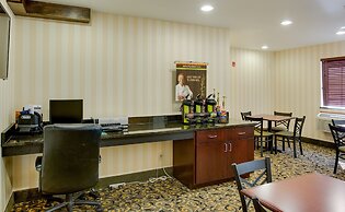 Cobblestone Inn & Suites - Clintonville