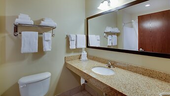 Cobblestone Inn & Suites - Clintonville