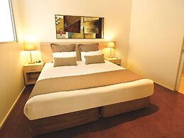 Oaks Melbourne on Lonsdale Suites