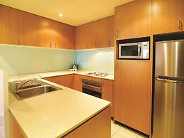 Oaks Melbourne on Lonsdale Suites