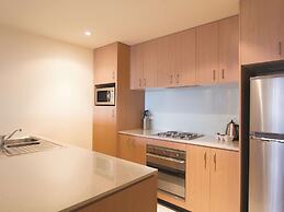 Oaks Melbourne on Lonsdale Suites