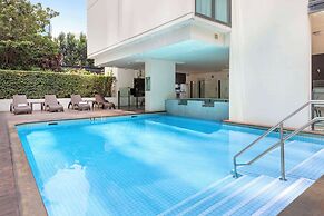 Oaks Brisbane on Charlotte Suites