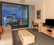 Oaks Brisbane on Charlotte Suites