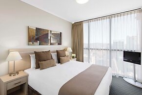 Oaks Brisbane on Charlotte Suites